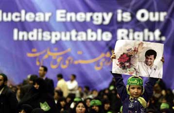 Λάδι στη φωτιά ρίχνει το Ιράν ανακοινώνοντας επιτυχή εμπλουτισμό ουρανίου