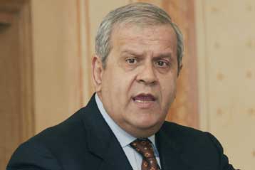 Στους δήμους η αρμοδιότητα έγκρισης στεγαστικών δανείων σε τσιγγάνους