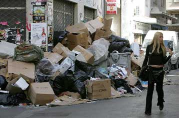 Νέα 24ωρη παράταση στην απεργία της ΠΟΕ-ΟΤΑ και το «Γολγοθά» των σκουπιδιών