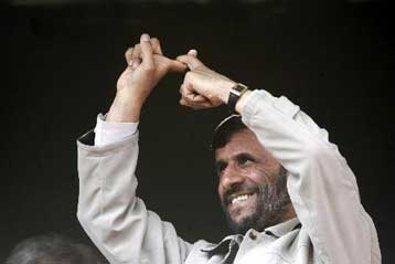 Νέες εμπρηστικές δηλώσεις από τον Αχμαντινετζάντ κατά του Ισραήλ