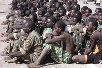 Δεν θα εκδιωχθούν οι 200.000 πρόσφυγες από το Νταρφούρ