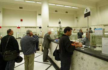 Αύξηση σε ακάλυπτες επιταγές και απλήρωτες συναλλαγματικές τον Μάρτιο