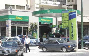 Πάνω από 1 ευρώ η μέση τιμή της αμόλυβδης βενζίνης