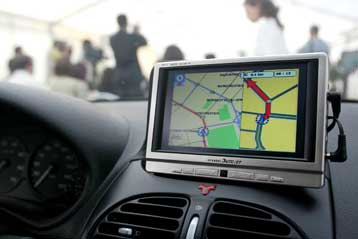 Επικίνδυνες οι τηλεοράσεις αυτοκινήτου στο οπτικό πεδίο του οδηγού