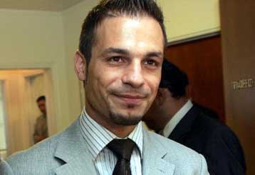 Ο Ντέμης πέταξε το μπαλάκι στην Ερασιτεχνική ΑΕΚ για το γήπεδο στη Νέα Φιλαδέλφεια