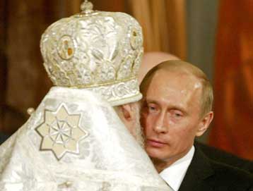 Στο Ναό του Σωτήρος για τη λειτουργία της Ανάστασης ο Βλαντιμίρ Πούτιν