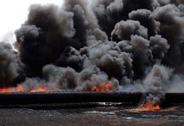 «Τριγμοί» στην παγκόσμια οικονομία, καθώς το πετρέλαιο πλησιάζει τα 80 δολάρια