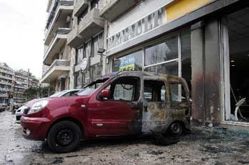 Σειρά εμπρηστικών επιθέσεων στην Αθήνα από τον «Αντικρατικό Αγώνα»