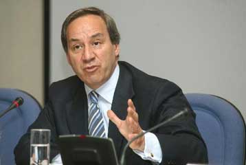 Στο 4,5% του ΑΕΠ το δημοσιονομικό έλλειμμα της Ελλάδας για το 2005