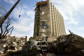 Μακελειό από τρεις εκρήξεις σε αιγυπτιακό θέρετρο