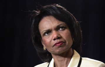 Για την ατζέντα της επίσκεψής της μίλησε η Κ.Ράις εν πτήσει προς Αθήνα