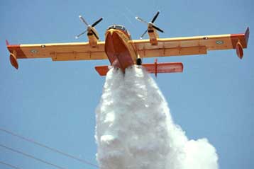 Ατύχημα με πυροσβεστικό αεροσκάφος Canadair ανοιχτά της Ερέτριας