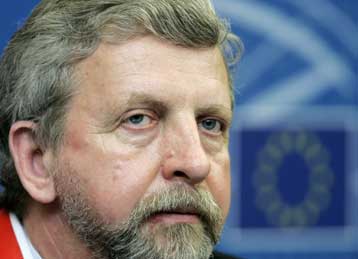 Στη φυλακή για 15 ημέρες ο ηγέτης της αντιπολίτευσης της Λευκορωσίας Αλ.Μιλίνκεβιτς