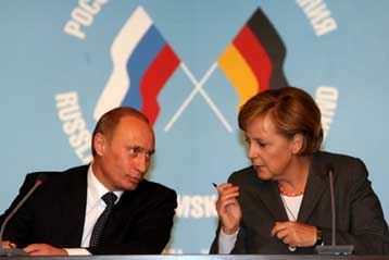 Υπέρ διπλωματικής λύσης στη διένεξη με το Ιράν τάσσονται Πούτιν και Μέρκελ