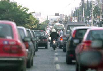 Ιδιοκτήτης ΙΧ με διαρροή λαδιών αποζημιώνει για ζημιές σε άλλα αυτοκίνητα