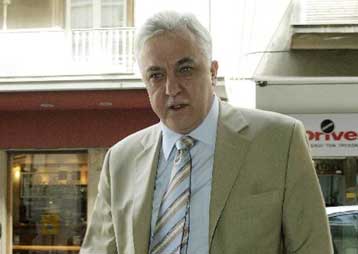 Μέσω τραπεζικών λογαριασμών οι συναλλαγές επιχειρήσεων και επαγγελματιών