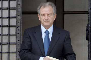 Εξορμήσεις (και) υπουργών στην περιφέρεια σχεδιάζονται εντός του Μαΐου