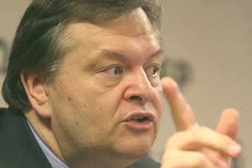 Κόντρα Ευ.Βενιζέλου – Αλ.Παπαδόπουλου για το ασφαλιστικό