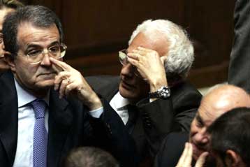 Ο συνασπισμός Πρόντι δεν καταφέρνει να εκλέξει πρόεδρο για τη Γερουσία