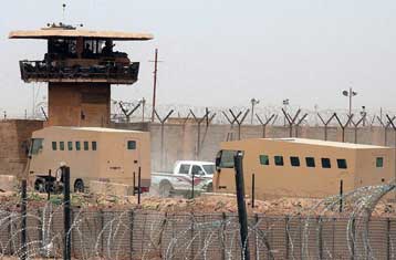 Στο σκαμνί οδηγείται ο υπεύθυνος ανακρίσεων στις φυλακές του Αμπού Γκράιμπ