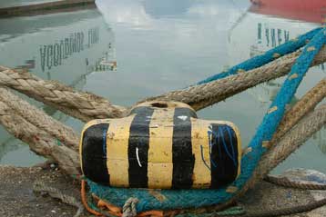 Με δέσιμο των πλοίων απειλούν να απαντήσουν στην πολιτική του ΥΕΝ οι ακτοπλόοι