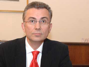 Η χώρα μας έχει συμβατικές υποχρεώσεις, επαναλαμβάνει η κυβέρνηση για τη Σούδα