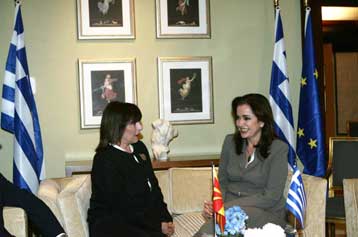 Σειρά επαφών της Ντόρας Μπακογιάννη στο πλαίσιο της Διαβαλκανικής Συνδιάσκεψης