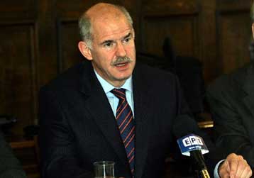 Δελεαστικός ο συσχετισμός της κυβέρνησης με το θέατρο σκιών, λέει ο Γ.Παπανδρέου