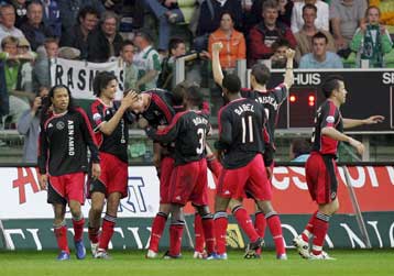 Στο Champions League ο Αγιαξ, στο UEFA η Χέερενφεεν και στο Ιντερτότο η Φίτεσε