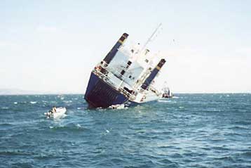 Τέσσερις Έλληνες ναυτικοί αγνοούνται έπειτα από ναυάγιο στη Νότιο Αφρική