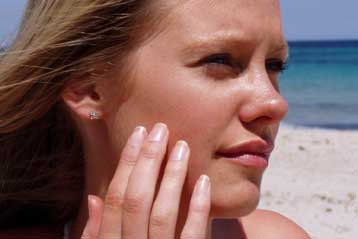 Αλλαγές στις ετικέτες των αντηλιακών σχεδιάζει η ΕΕ