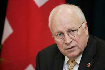 Σκληρή επίθεση Τσένι κατά της Ρωσίας για τη δημοκρατία και την ενεργειακή πολιτική