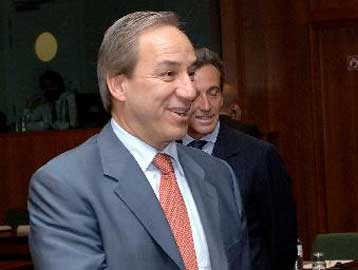 Έλλειμμα 3,6% το 2007 προβλέπει η Κομισιόν για την ελληνική οικονομία