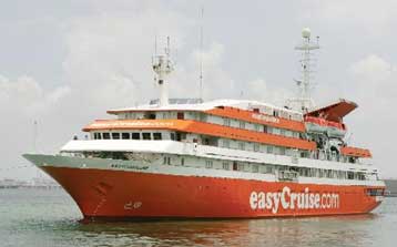 Ναυπήγηση κρουαζερόπλοιων για την easyCruise στο Νεώριον Σύρου