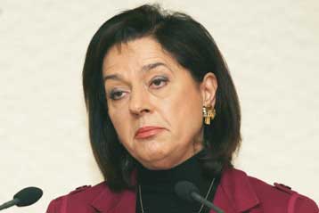 Για δημοσιονομικές αλχημείες κατηγορεί τον Γ.Αλογοσκούφη το ΠΑΣΟΚ