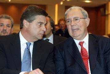 Ενημέρωση από την ΤτΕ για την εξαγορά της ΕΤΕ στην Τουρκία ζητούν βουλευτές του ΠΑΣΟΚ