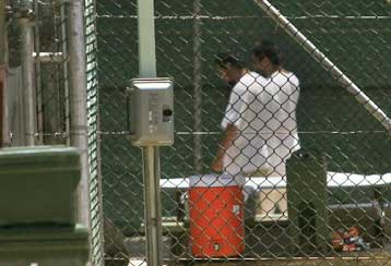 Διακοπή της λειτουργίας του Γκουαντάναμο ζητά ο γενικός εισαγγελέας της Βρετανίας