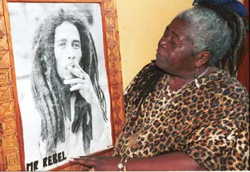 Πλήθος εκδηλώσεων στην Τζαμάικα για τα 25 χρόνια από το θάνατο του Μπομπ Μάρλεϊ