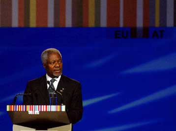 Προτεραιότητα στη μάχη κατά της ανεργίας ζητά ο Ανάν από ΕΕ και Λατινική Αμερική