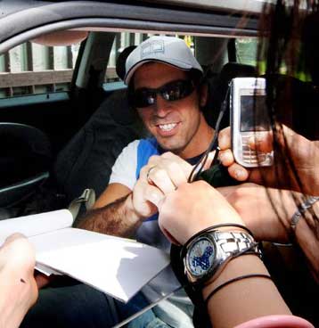 Περισσότερο από δύο ώρες κατέθετε ο Μπουφόν για το ιταλικό σκάνδαλο