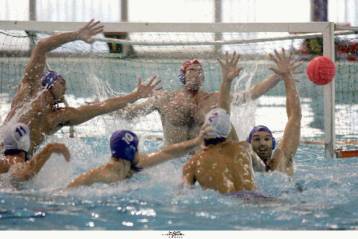 Μονόδρομος για τον Ολυμπιακό, βήμα τίτλο για τον Εθνικό