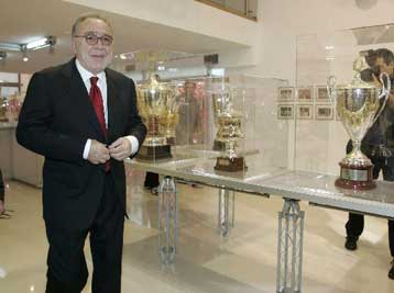 Εγκαινιάστηκε το αθλητικό μουσείο του Ολυμπιακού στο στάδιο Καραϊσκάκη