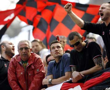 Ο Μουρίνιο επιβεβαίωσε ότι η Τσέλσι κινείται για την απόκτηση του Σεφτσένκο