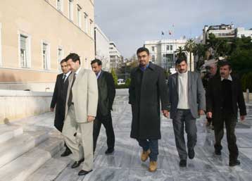 Στη Νέα Μάκρη το μυστικό κρατητήριο των απαχθέντων Πακιστανών