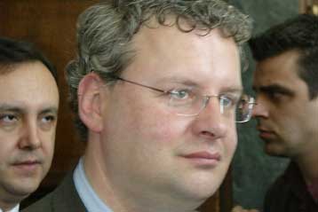 Υποκριτική χαρακτηρίζει η κυβέρνηση τη στάση μερίδας των ΜΜΕ για τον Αχ.Ιλχάν