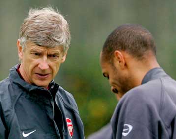 Φαβορί η Μπαρτσελόνα, αλλά ήλθε η ώρα της Αρσεναλ, εκτιμά ο Βενγκέρ