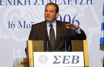 «Η Ελλάδα κερδίζει μάχες που δίνει καθημερινά» στην οικονομία, δηλώνει ο Κ.Καραμανλής