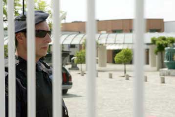 Στον εισαγγελέα ο απαγωγέας δύο ατόμων στη Γερμανική Σχολή