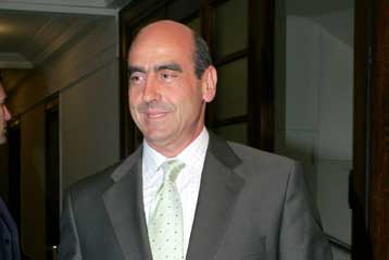 Μήνυση κατά Βουλγαράκη καταθέτουν οι Πακιστανοί, εξεταστική επιτροπή ζητά ο ΣΥΝ