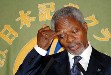 Να «χαμηλώσουν οι τόνοι» στην κρίση με το Ιράν ζητά από τη διεθνή κοινότητα ο Ανάν